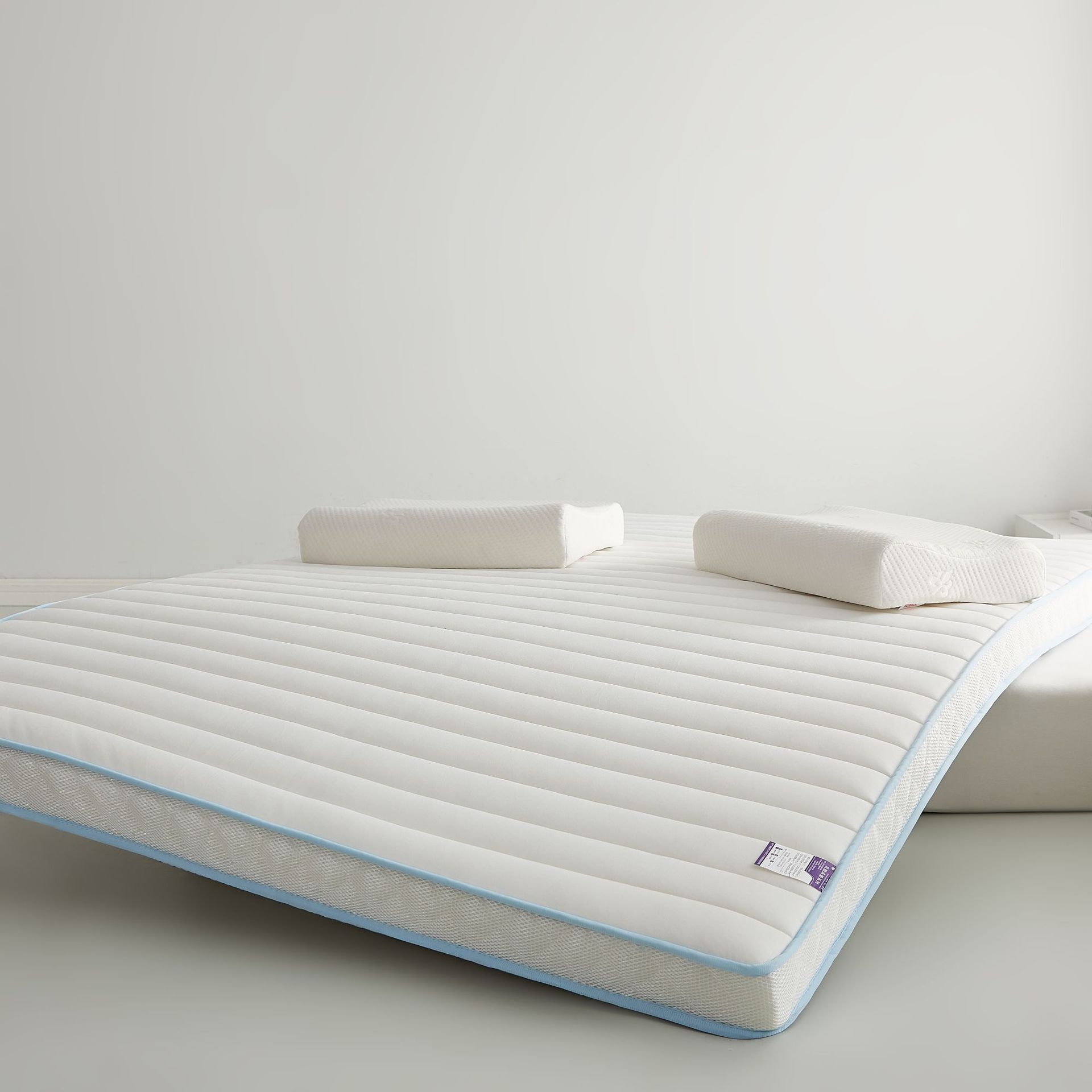 <a href=http://www.getthehelloutofdoge.com/news_article.html?news_id=175>天津床墊</a>